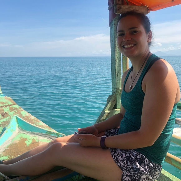 Meet your Posher, Monika - Picture 2 of 6